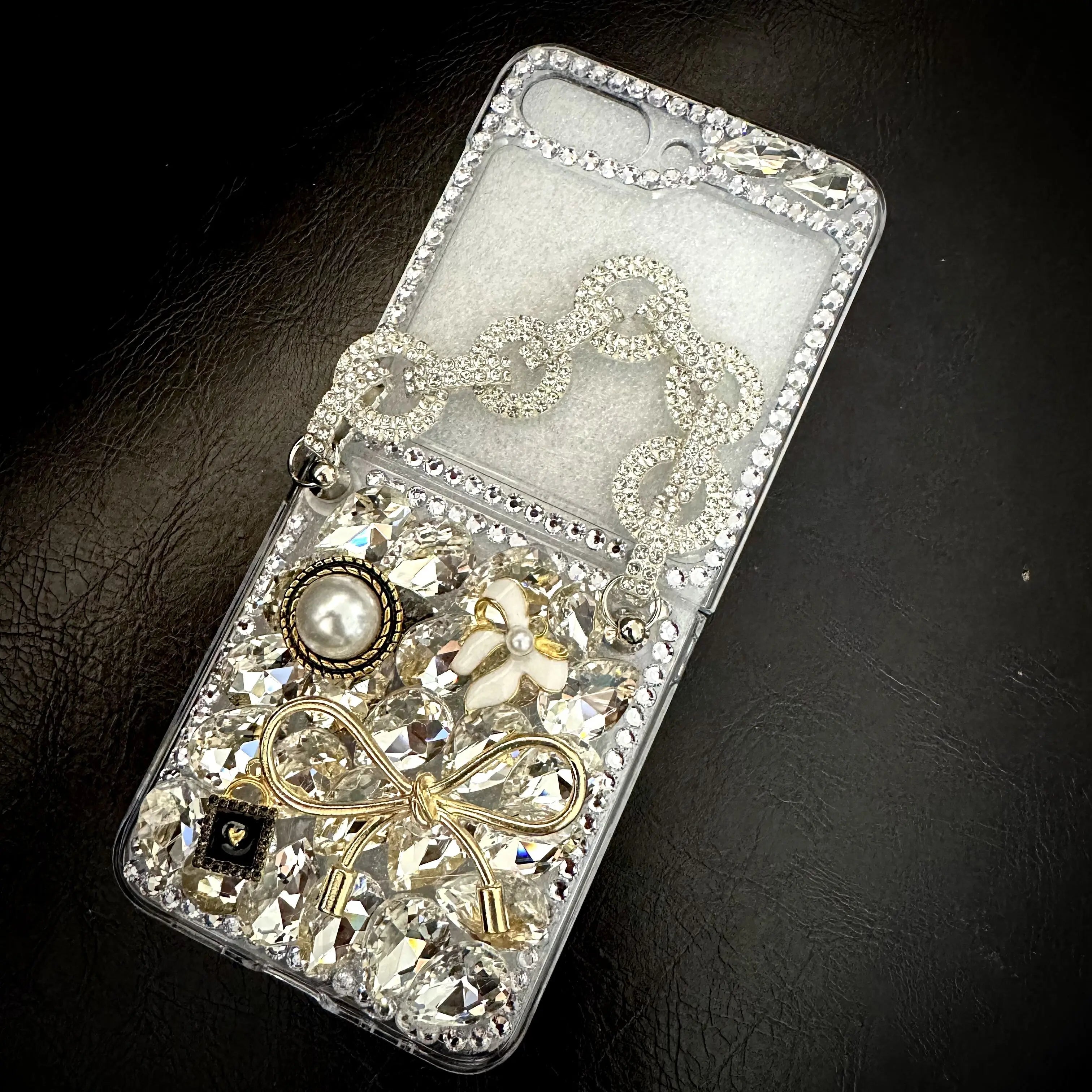 Flip 6 ZFlip5 Bling Diamond Bracelet Chain Case For Samsung Galaxy Z Flip 4 Z Flip 3 Glitter Rhinestone Flower Bow Luxury Cover